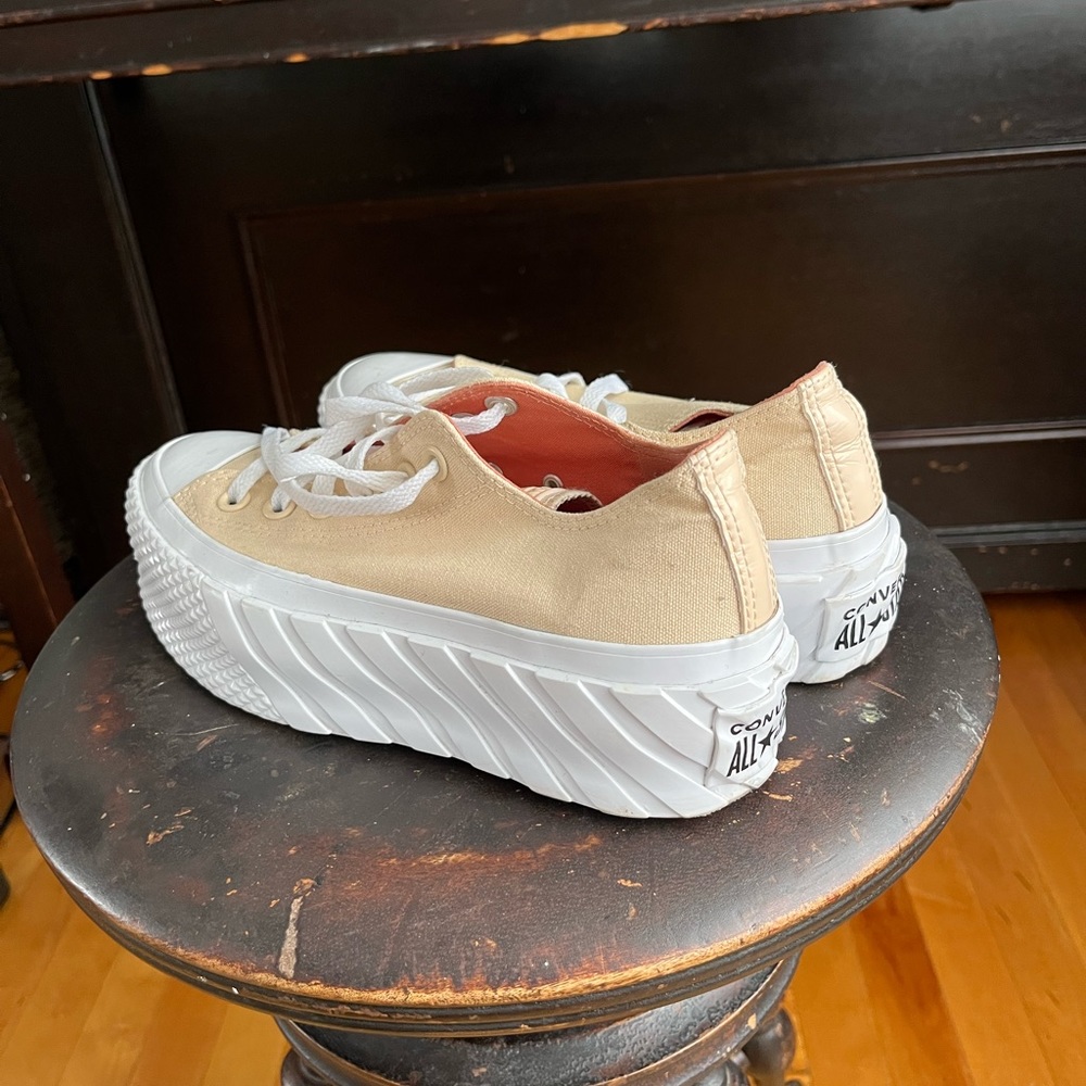 Converse platform chucks